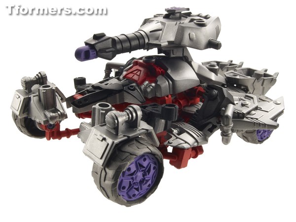 A3741 Construct Bots Ultimate Megatron Vehicle Mode (3 of 21)